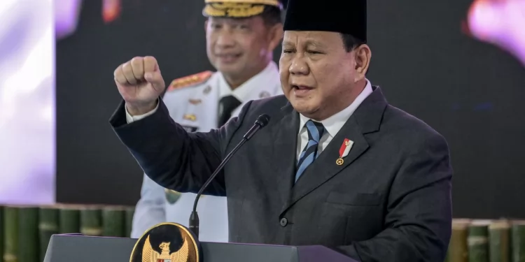 Forbes Puji Iklim Investasi Indonesia, Prabowo Fokus Lindungi Pekerja dari Ancaman PHK