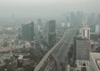 Jakarta, Kota Tanpa Nafas: Ketika Udara Jadi Ancaman Diam-Diam