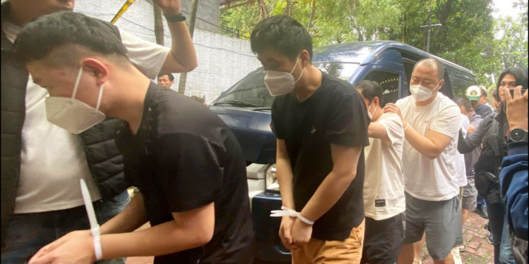 Sindikat Tipu-Tipu Antarnegara: 11 Warga Tiongkok Diciduk di Jakarta Selatan