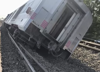 Evakuasi Lima Gerbong Kereta Argo Bromo di Stasiun Pagaden Baru Berjalan Lancar, Penumpang Selamat