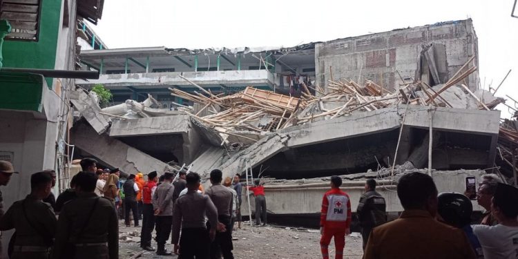 Tragedi Ambruknya Pesantren Al Khoziny Sidoarjo: Santri Tertimbun Saat Salat Berjamaah