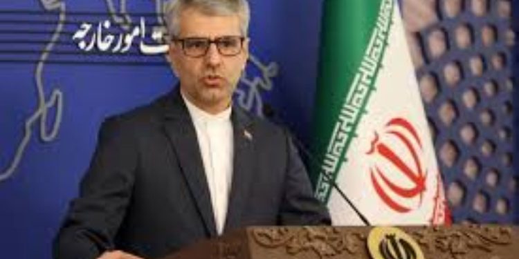 Sinyal Dialog Muncul, Iran dan AS Bersiap Duduk Satu Meja