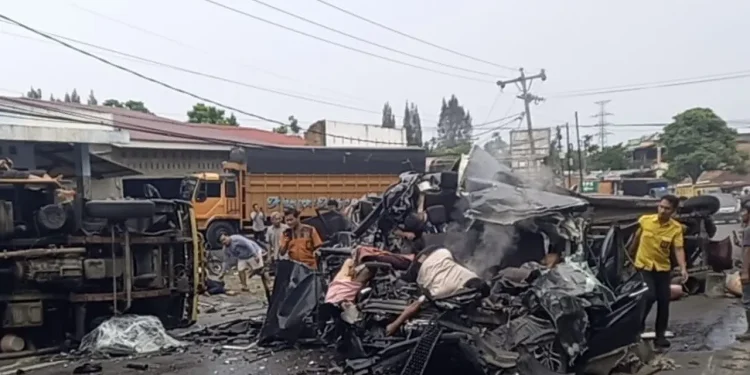 Kecelakaan Maut di Sibolangit Tewaskan Empat Orang, Polisi Selidiki Penyebab Tragedi